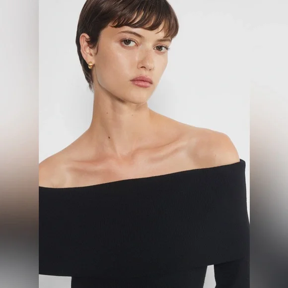 Aritzia Wilfred Off-Shoulder Black Sweater - Picture 2 of 10